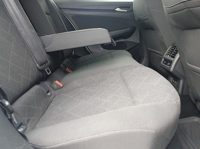 Volkswagen Golf 1.0 eTSI Life Business NAVI/DIG.COCKPIT/LED/CLIMA/LMV