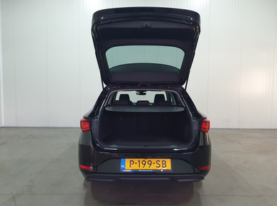 SEAT Leon Sportstourer 1.0 eTSI Style Business Intense NAVI/CRUISE/CLIMA/LMV