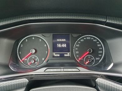Volkswagen T-Cross 1.0 TSI R-Line CAMERA/PDC/NAVI/LED/CRUISE/LMV
