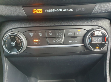 Ford Fiesta 1.0 EcoBoost Titanium NAVI/PDC/CRUISE/CLIMA/LMV