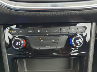 Opel Astra Sports Tourer 1.2 Elegance NAVI/PDC/CRUISE/CLIMA/LMV