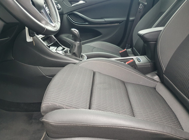 Opel Astra Sports Tourer 1.2 Elegance NAVI/PDC/CRUISE/CLIMA/LMV