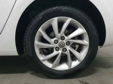 Opel Astra Sports Tourer 1.2 Elegance NAVI/PDC/CRUISE/CLIMA/LMV