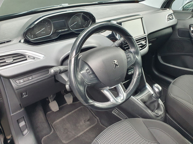 Peugeot 208 1.2 PureTech Blue Lease Allure NAVI/CARPLAY/CLIMA/LMV