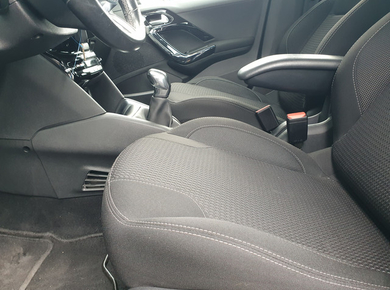 Peugeot 208 1.2 PureTech Blue Lease Allure NAVI/CARPLAY/CLIMA/LMV