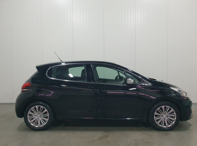 Peugeot 208 1.2 PureTech Blue Lease Allure NAVI/CARPLAY/CLIMA/LMV