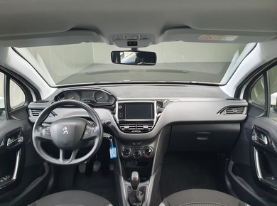 Peugeot 208 1.2 PureTech Blue Lion NAVI/PDC/CRUISE/TRHAAK/AIRCO