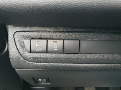 Peugeot 208 1.2 PureTech Blue Lion NAVI/PDC/CRUISE/TRHAAK/AIRCO