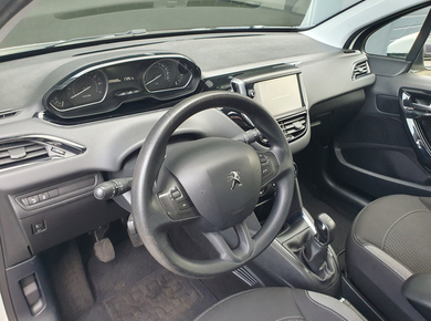 Peugeot 208 1.2 PureTech Blue Lion NAVI/PDC/CRUISE/TRHAAK/AIRCO