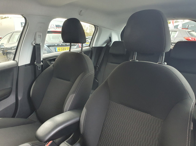Peugeot 208 1.2 PureTech Blue Lion NAVI/PDC/CRUISE/TRHAAK/AIRCO