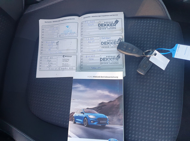 Ford Focus 1.0 EcoBoost Titanium Business NAVI/CARPLAY/PDC/CRUISE/CLIMA
