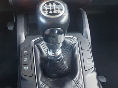 Ford Focus 1.0 EcoBoost Titanium Business NAVI/CARPLAY/PDC/CRUISE/CLIMA