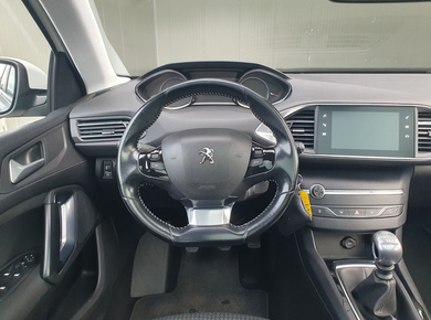 Peugeot 308 SW 1.2 PureTech Blue Lease Executive PANO/NAVI/CRUISE/TRHAAK