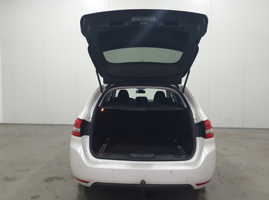 Peugeot 308 SW 1.2 PureTech Blue Lease Executive PANO/NAVI/CRUISE/TRHAAK