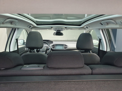 Peugeot 308 SW 1.2 PureTech Blue Lease Executive PANO/NAVI/CRUISE/TRHAAK