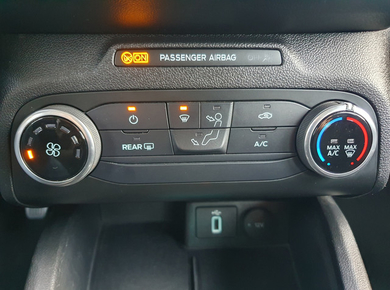 Ford FOCUS Wagon 1.0 EcoBoost Trend Edition Business NAVI/PDC/CRUISE/AIRCO/LED