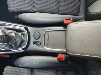 Opel Astra Sports Tourer 1.2 Business Elegance NAVI/CARPLAY/LED/CRUISE/CLIMA