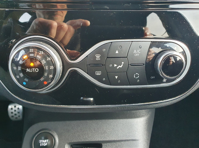 Renault Captur 0.9 TCe Edition One NAVI/LED/CAMERA/LEDER/TRHAAK