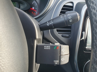 Renault Captur 0.9 TCe Edition One NAVI/LED/CAMERA/LEDER/TRHAAK