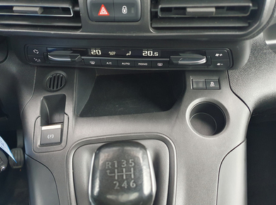 Opel Combo Tour 1.2 Turbo L1H1 Edition PANO/CRUISE/CARPLAY/TRHAAK/LMV