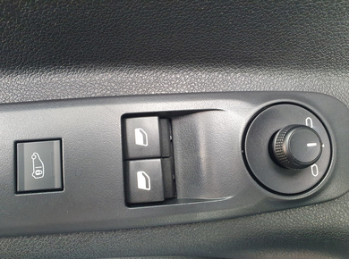 Peugeot Partner 1.6 BlueHDI Premium CARPLAY/PDC/CRUISE/AIRCO