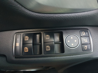 Mercedes-Benz C-Klasse 180 Avantgarde NAVI/TRHAAK/CRUISE/PDC/CLIMA