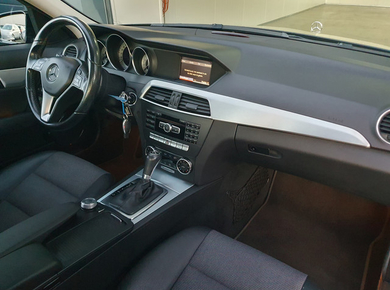 Mercedes-Benz C-Klasse 180 Avantgarde NAVI/TRHAAK/CRUISE/PDC/CLIMA