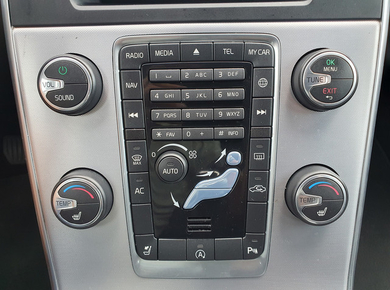 Volvo V60 2.0 T4 Polar+ NAVI/PDC/LEDER/CRUISE/CLIMA/LMV