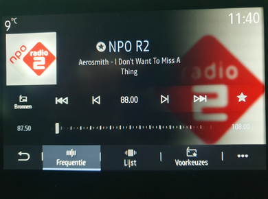 Renault Clio 1.0 TCe 90 Equilibre CARPLAY/CRUISE/AIRCO