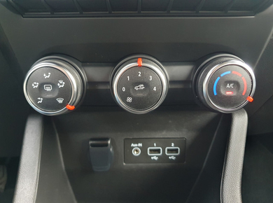 Renault Clio 1.0 TCe 90 Equilibre CARPLAY/CRUISE/AIRCO