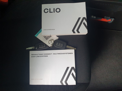 Renault Clio 1.0 TCe 90 Equilibre CARPLAY/CRUISE/AIRCO