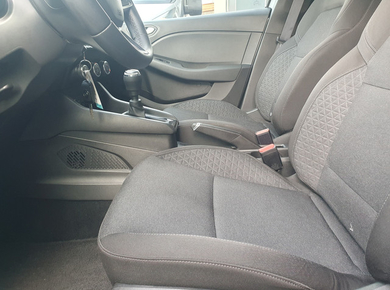 Renault Clio 1.0 TCe 90 Equilibre CARPLAY/CRUISE/AIRCO