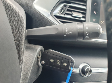 Peugeot 308 SW 1.2 PureTech Blue Lease Executive NAVI/PANO/PDC/CLIMA/LMV