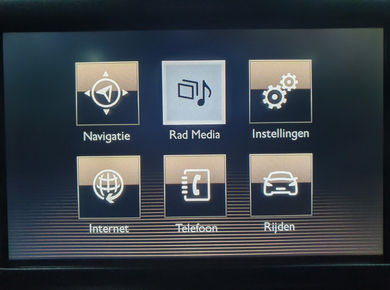 Peugeot 2008 1.2 PureTech Style PANO/NAVI/CLIMA/CRUISE/PDC