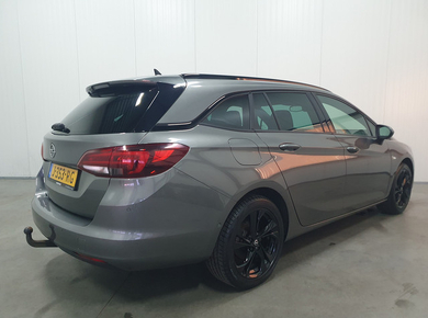 Opel Astra Sports Tourer 1.2 Ultimate PDC/TREKH./HALF-LEDER/NAVI/AIRCO/CRUISE