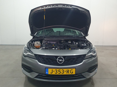 Opel Astra Sports Tourer 1.2 Ultimate PDC/TREKH./HALF-LEDER/NAVI/AIRCO/CRUISE