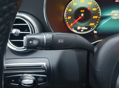 Mercedes-Benz C-Klasse 180 Business Solution AMG NAVI/TRHAAK/DIG.COCKPIT/H-LEDER