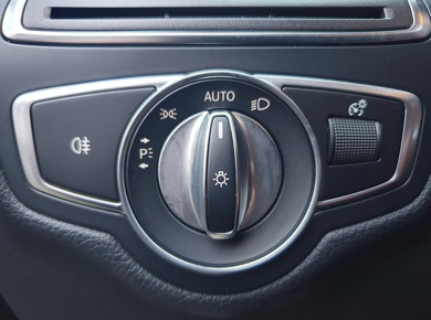 Mercedes-Benz C-Klasse 180 Business Solution AMG NAVI/TRHAAK/DIG.COCKPIT/H-LEDER