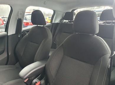 Peugeot 208 1.2 PureTech Allure NAVI/PDC/CARPLAY/TRHAAK/LMV