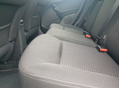 Peugeot 208 1.2 PureTech Allure NAVI/PDC/CARPLAY/TRHAAK/LMV