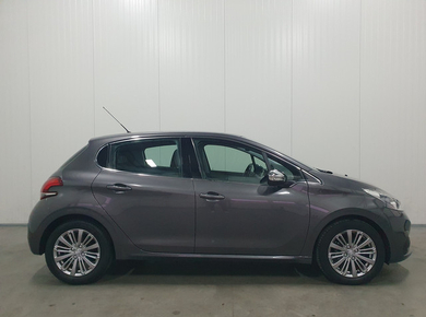 Peugeot 208 1.2 PureTech Allure NAVI/PDC/CARPLAY/TRHAAK/LMV