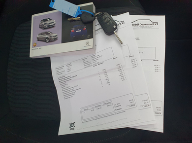 Peugeot 308 1.6 BlueHDi Blue Lease Executive PANO/NAVI/PDC/CRUISE/CLIMA/LMV