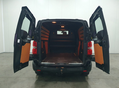 Peugeot Expert 2.0 BlueHDI 180 PK PDC/NAVI/TRHAAK/AIRCO