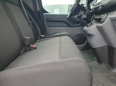 Peugeot Expert 2.0 BlueHDI 180 PK PDC/NAVI/TRHAAK/AIRCO