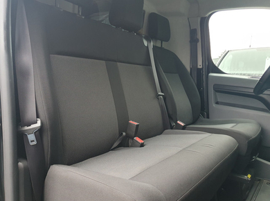 Peugeot Expert 2.0 BlueHDI 180 PK PDC/NAVI/TRHAAK/AIRCO