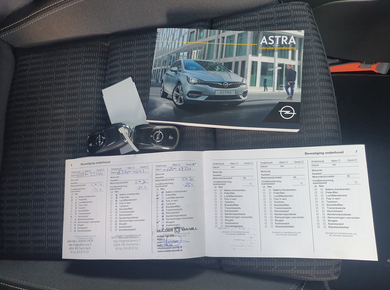 Opel Astra Sports Tourer 1.2 Business Elegance NAVI/LED/TRHAAK/CRUISE/LMV