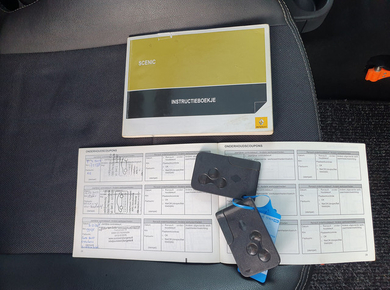 Renault Scénic 2.0-16V Tech Line PANO/NAVI/TRHAAK/PDC/CRUISE