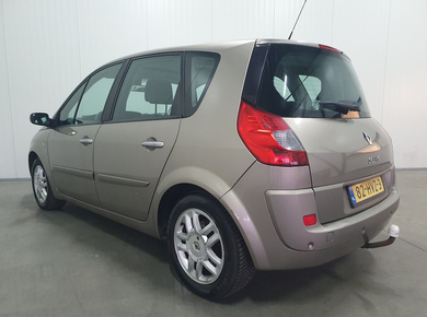 Renault Scénic 2.0-16V Tech Line PANO/NAVI/TRHAAK/PDC/CRUISE
