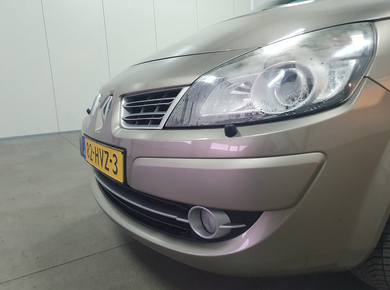 Renault Scénic 2.0-16V Tech Line PANO/NAVI/TRHAAK/PDC/CRUISE