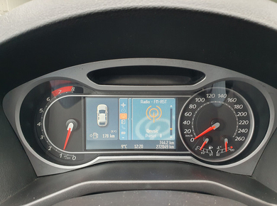 Ford Mondeo Wagon 2.0-16V Limited NAVI/TRHAAK/PDC/CRUISE/CLIMA